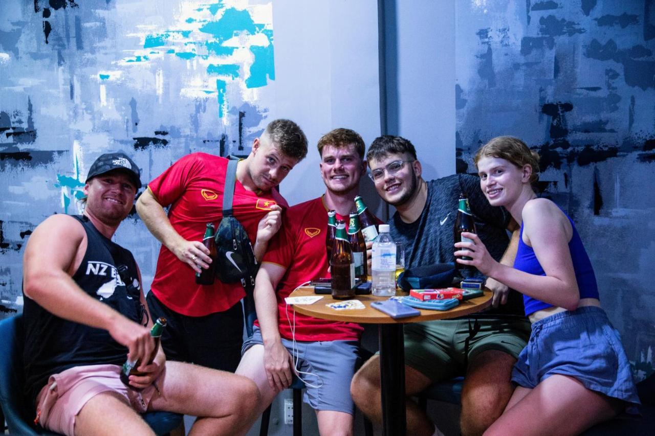 Хостел Base Backpackers Хошимін Екстер'єр фото
